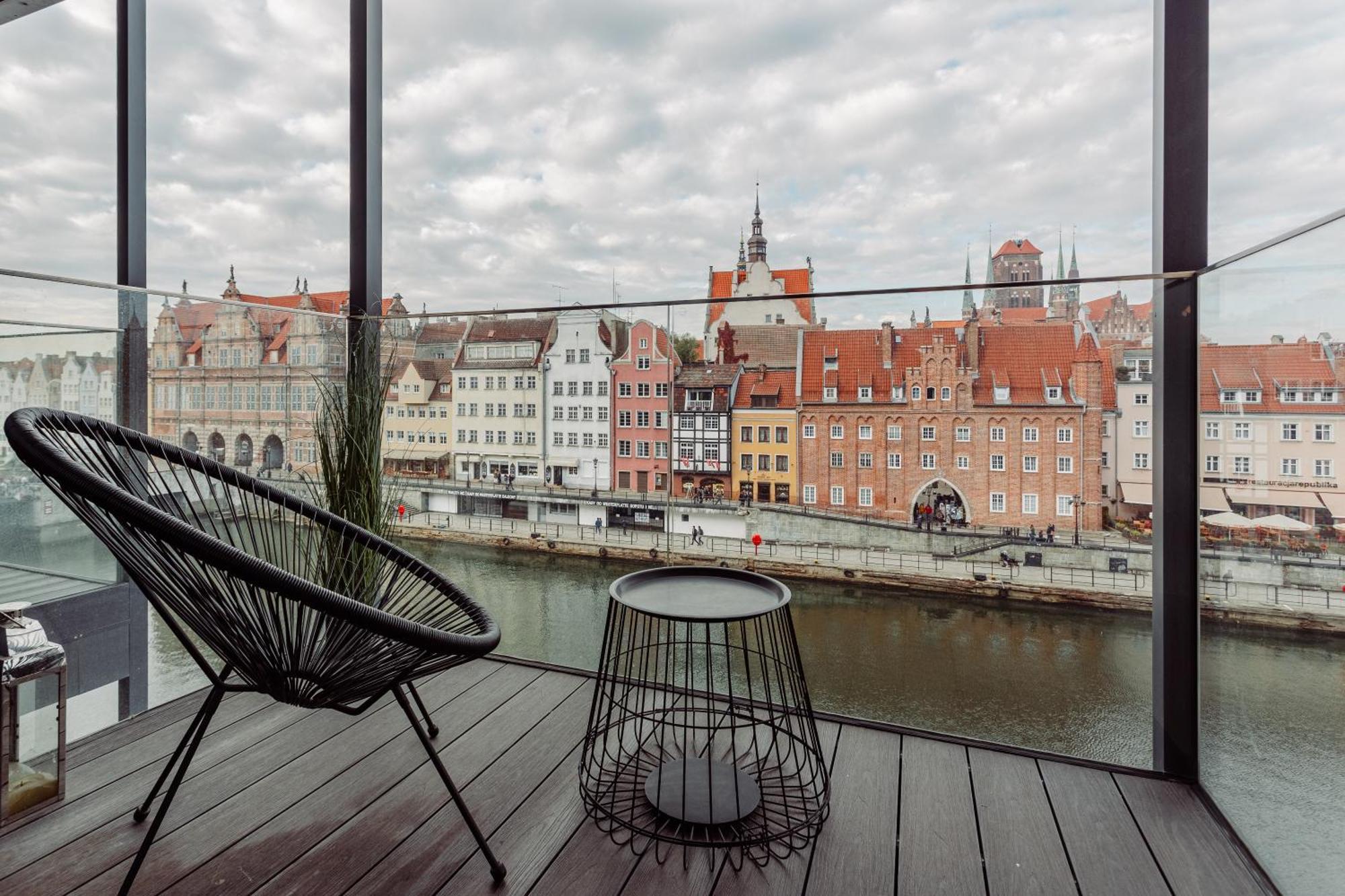 Deo Na Wyspie Spichrzów Aparthotel Danzig